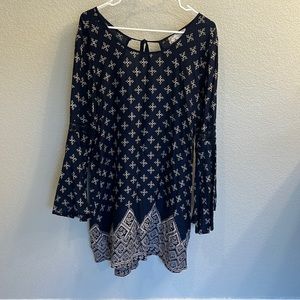 Band of Gypsies bell sleeve print dress with sleeve detail